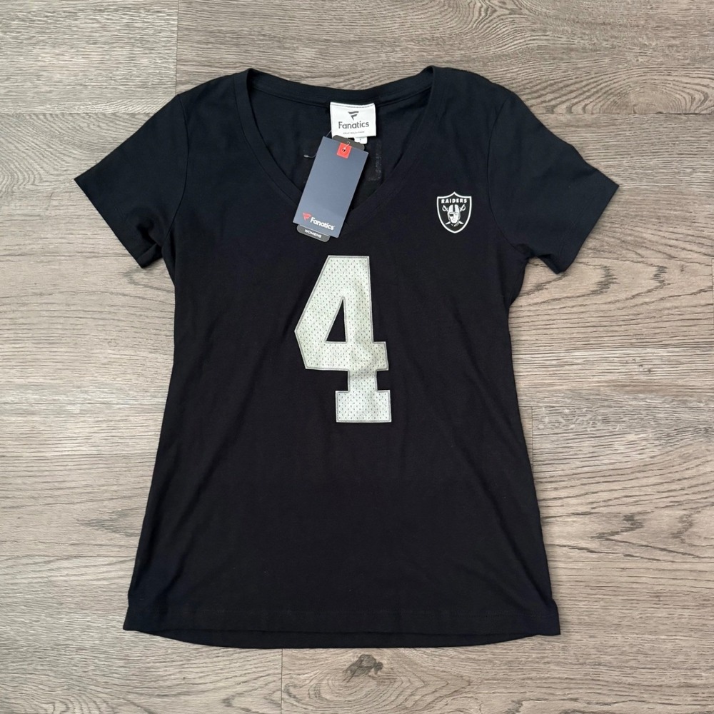Fanatics Oakland Raiders Derek Carr #4 V-Neck T-Shirt NWT Women's M Black NFL